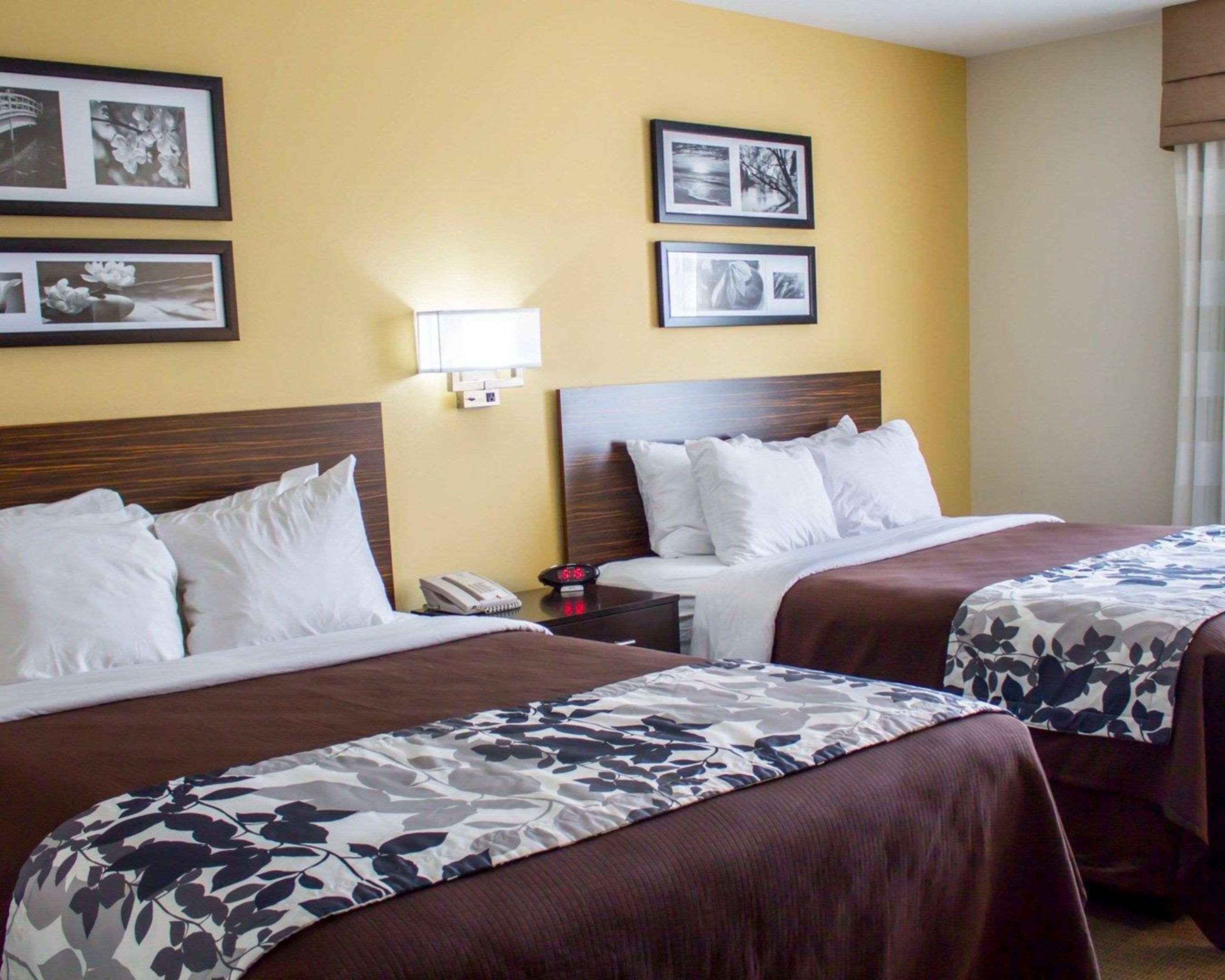 Sleep Inn & Suites Moundsville - Wheeling Екстер'єр фото