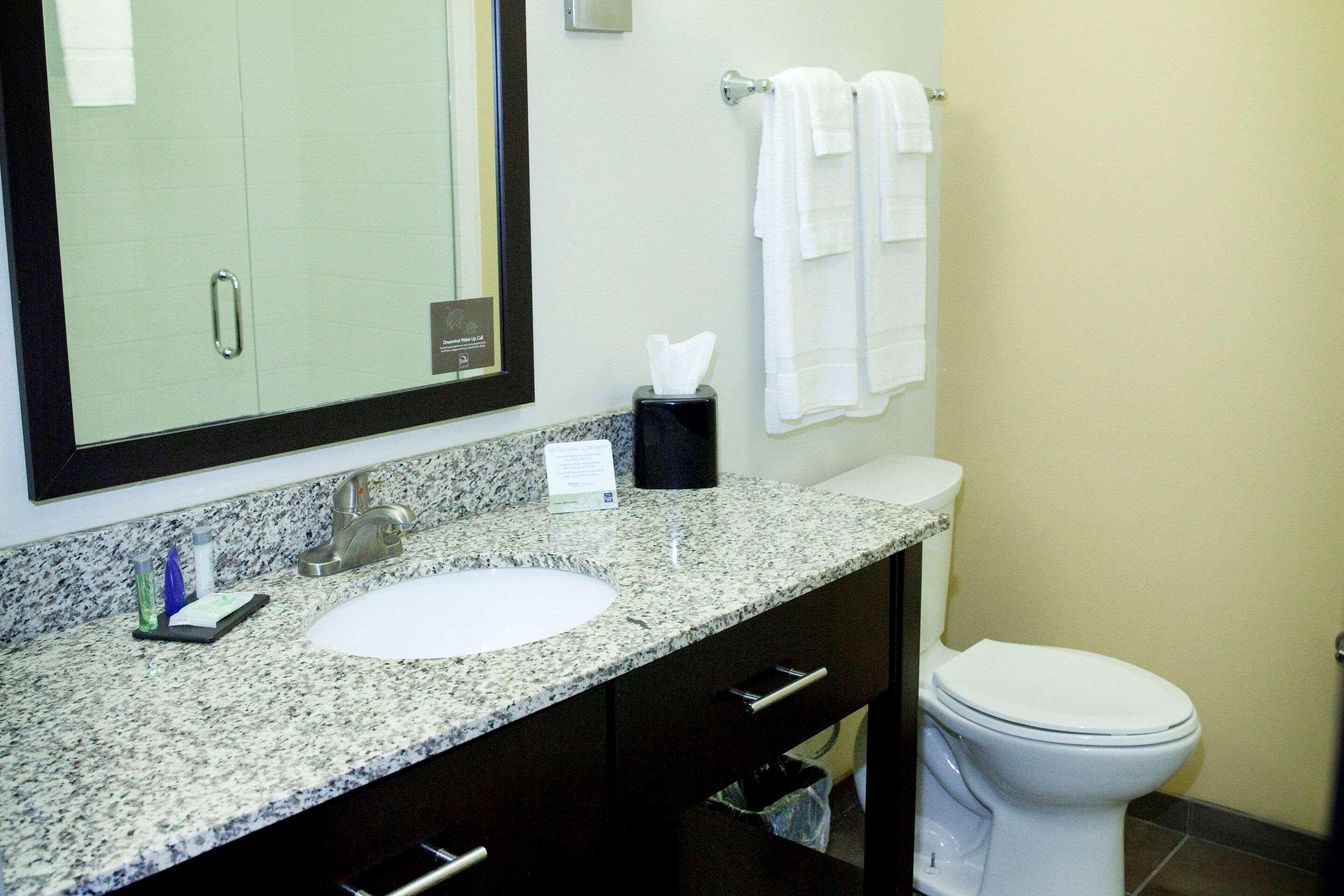 Sleep Inn & Suites Moundsville - Wheeling Екстер'єр фото