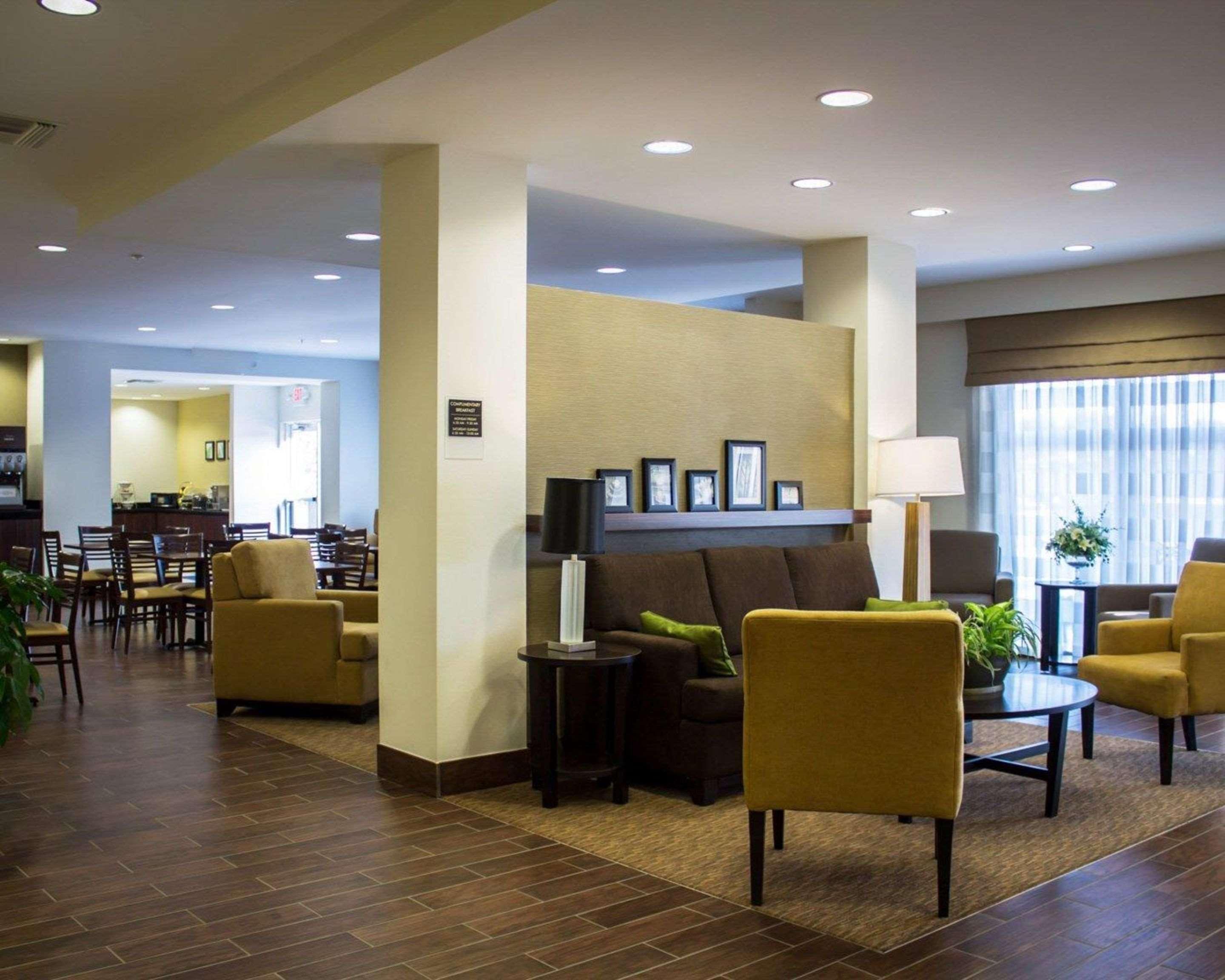 Sleep Inn & Suites Moundsville - Wheeling Екстер'єр фото