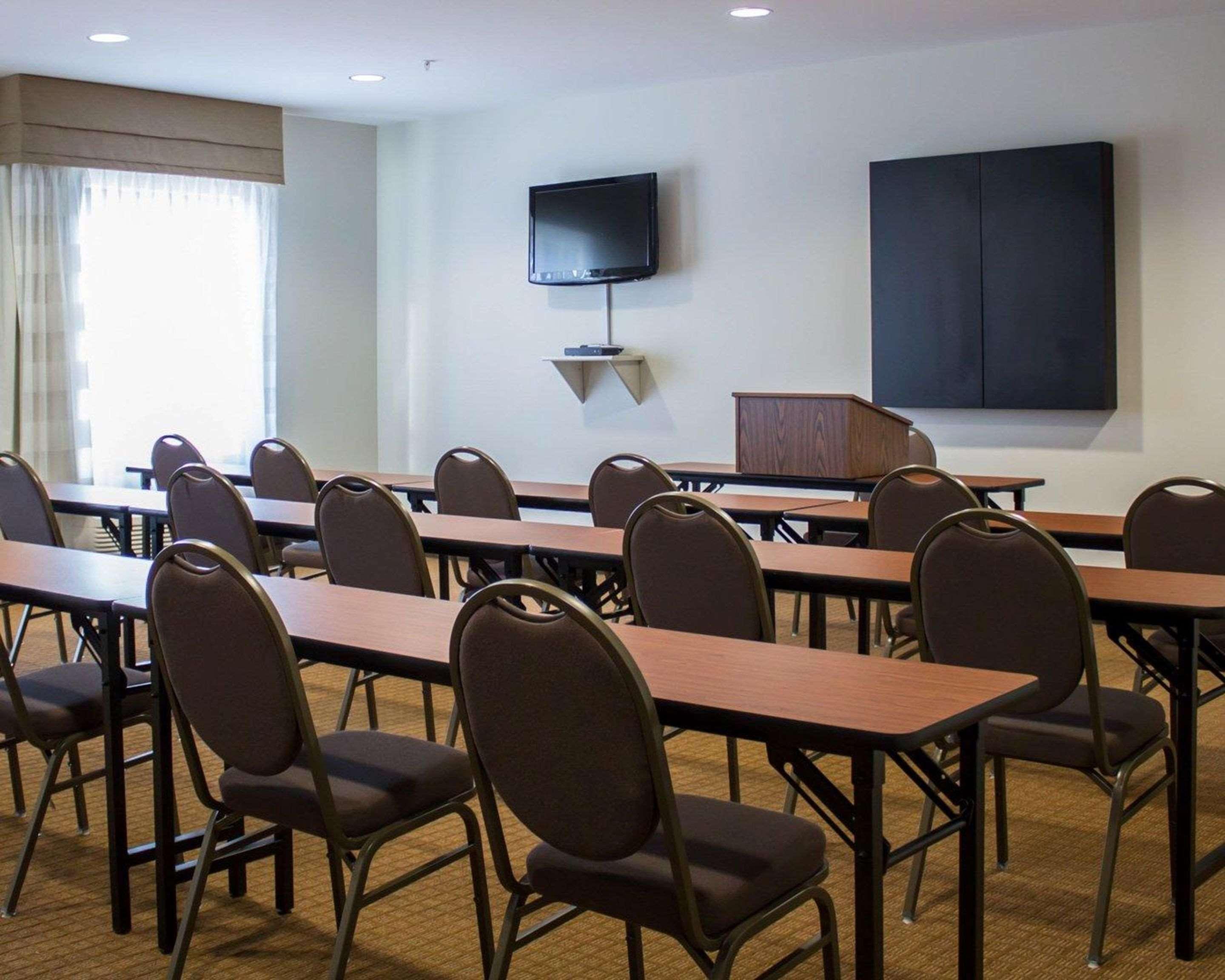 Sleep Inn & Suites Moundsville - Wheeling Екстер'єр фото