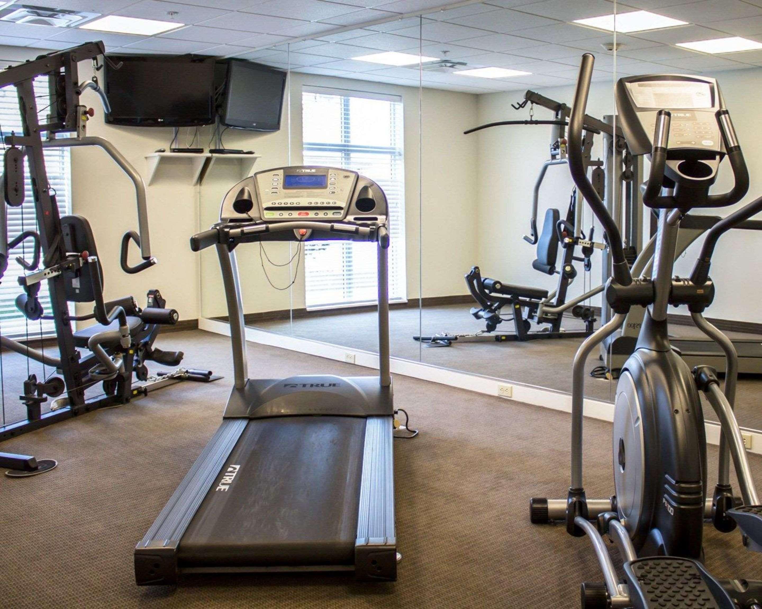 Sleep Inn & Suites Moundsville - Wheeling Екстер'єр фото